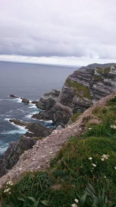 Ferienwohnung Skellig View Bluebell Rose&The Kerry Cliffs Portmagee Exterior foto