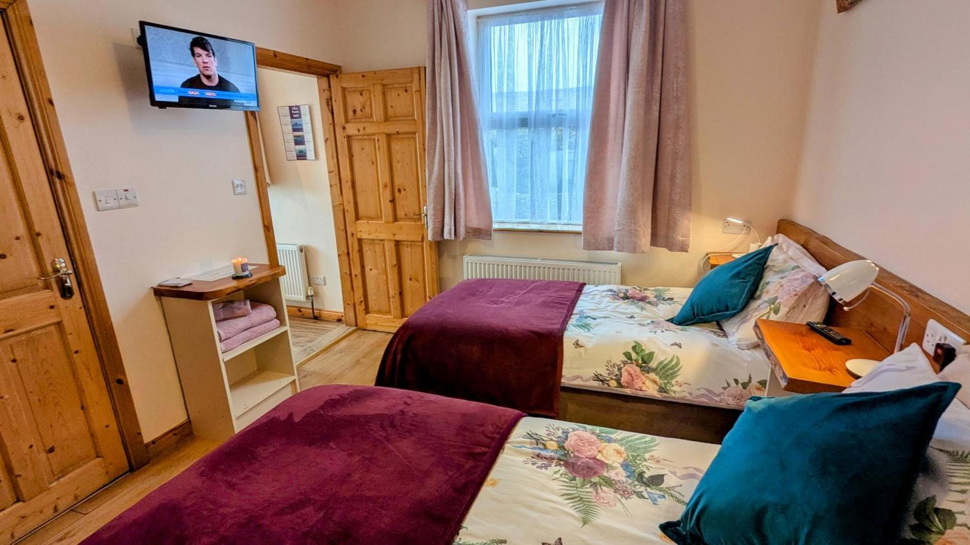 Ferienwohnung Skellig View Bluebell Rose&The Kerry Cliffs Portmagee Exterior foto