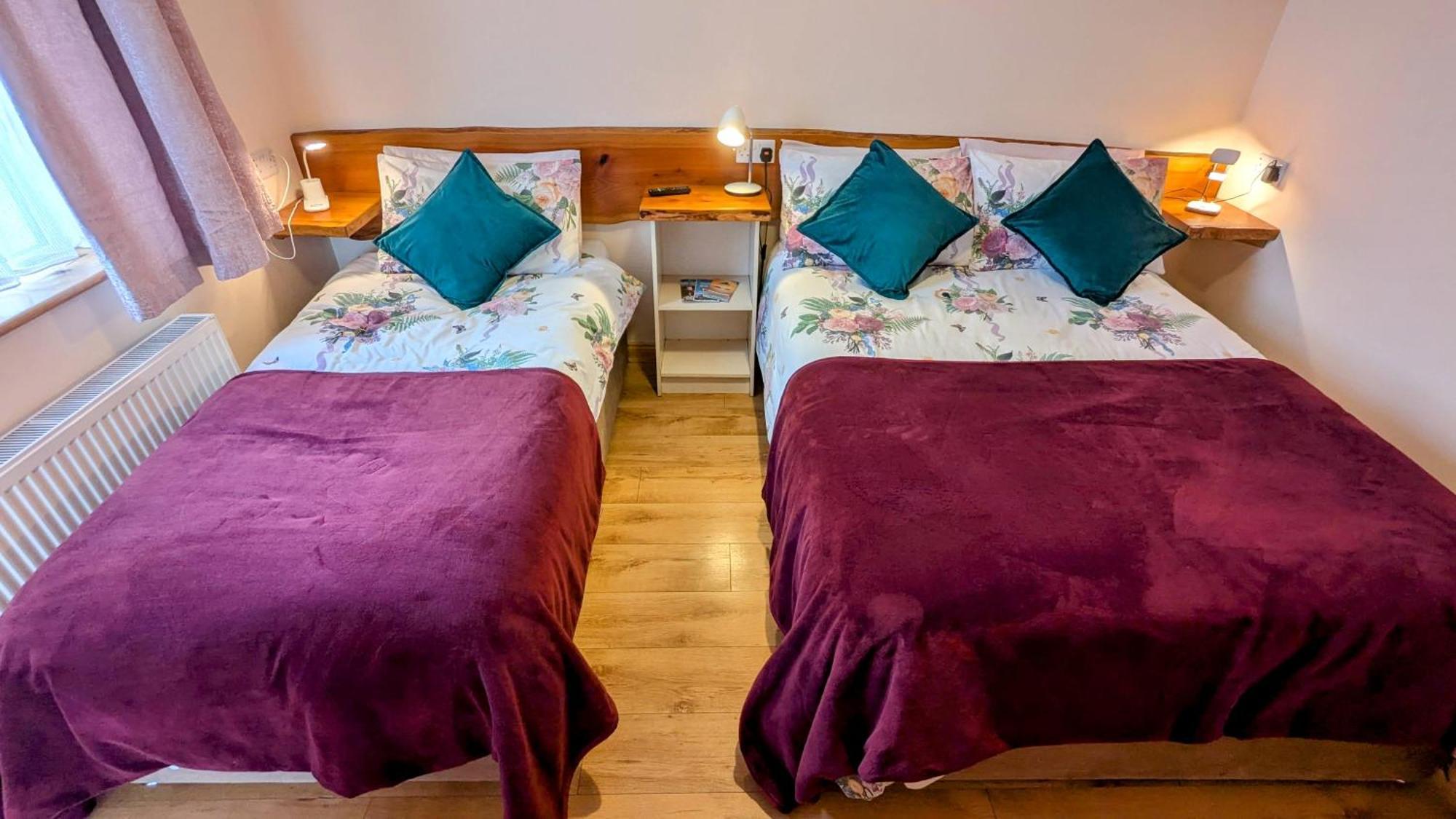 Ferienwohnung Skellig View Bluebell Rose&The Kerry Cliffs Portmagee Exterior foto